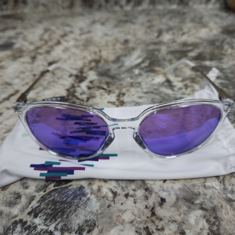 NWOT Oakley Purple Lens Sunglasses with Case